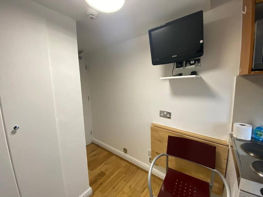 F14- Single Studio Shared Shower/Toilet Near Paddington London Exterior foto